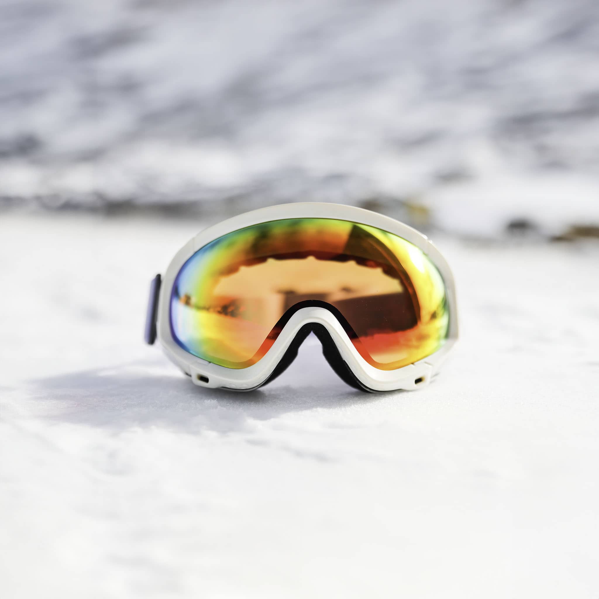 Xtreme Mirrored Adult Snow Goggles in white, front view, REVO red mirrored lens, UV400 protection